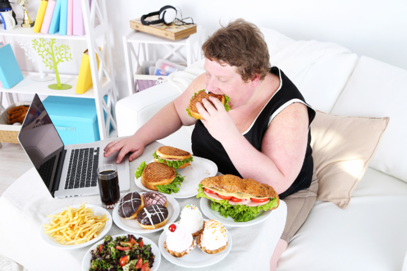 DICA 4: evite alimentos pesados. Se alimentar bem ajuda a pensar melhor!